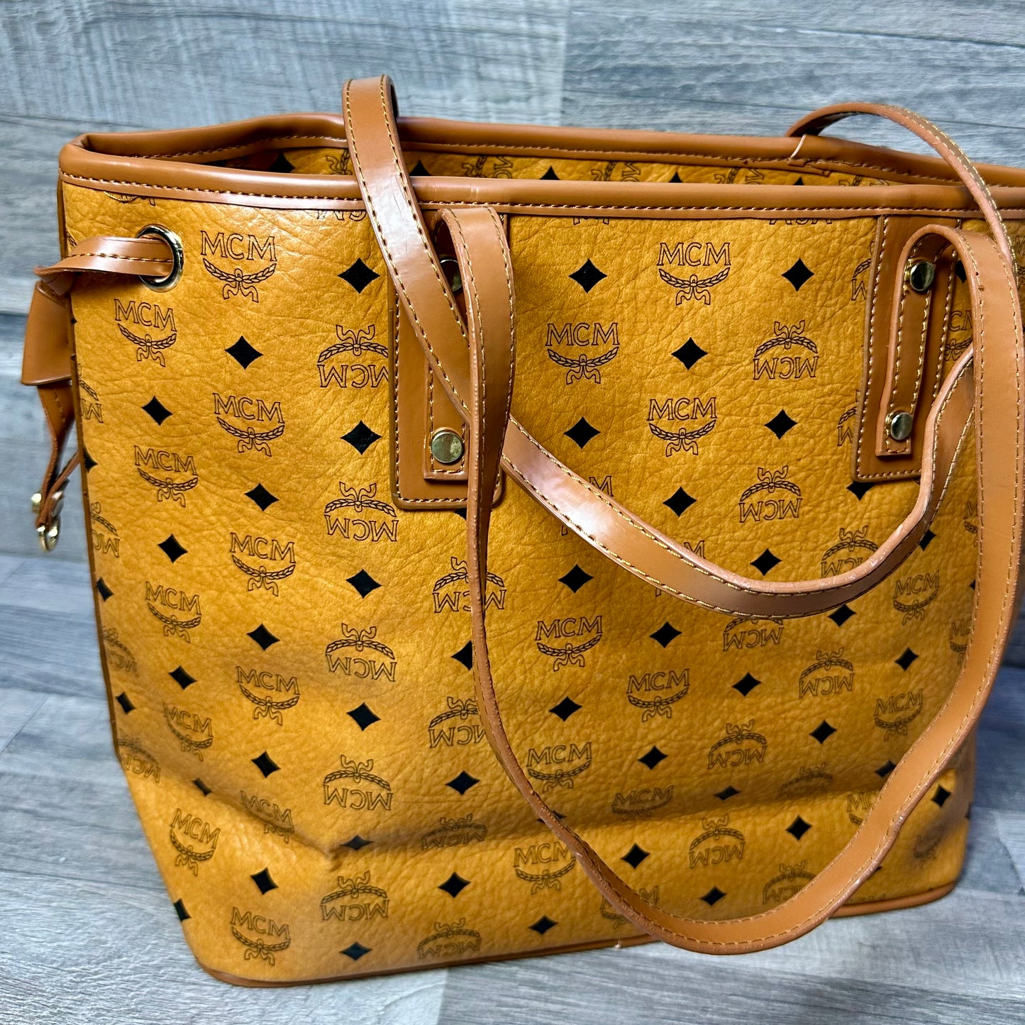 MCM Shopping Classic Size Bags