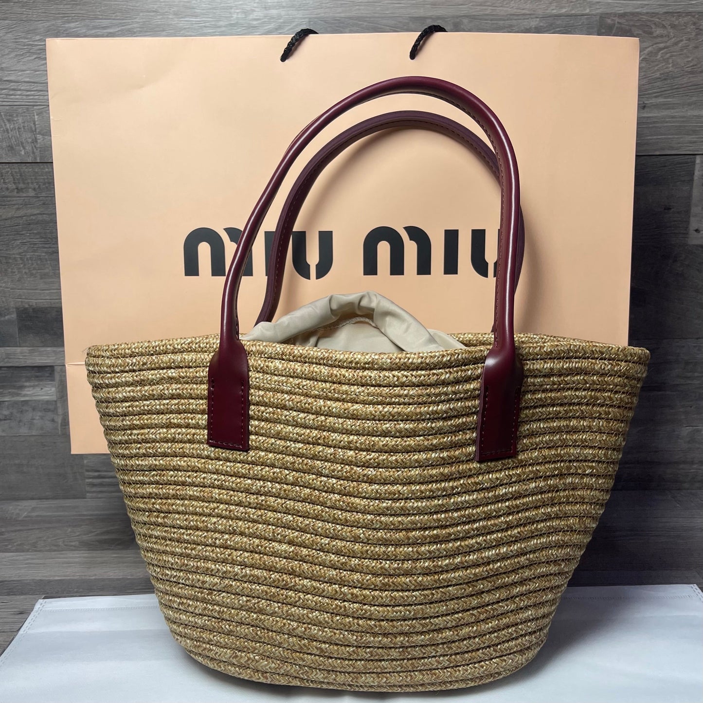 Miu Miu Woven Straw Bordeux 2025