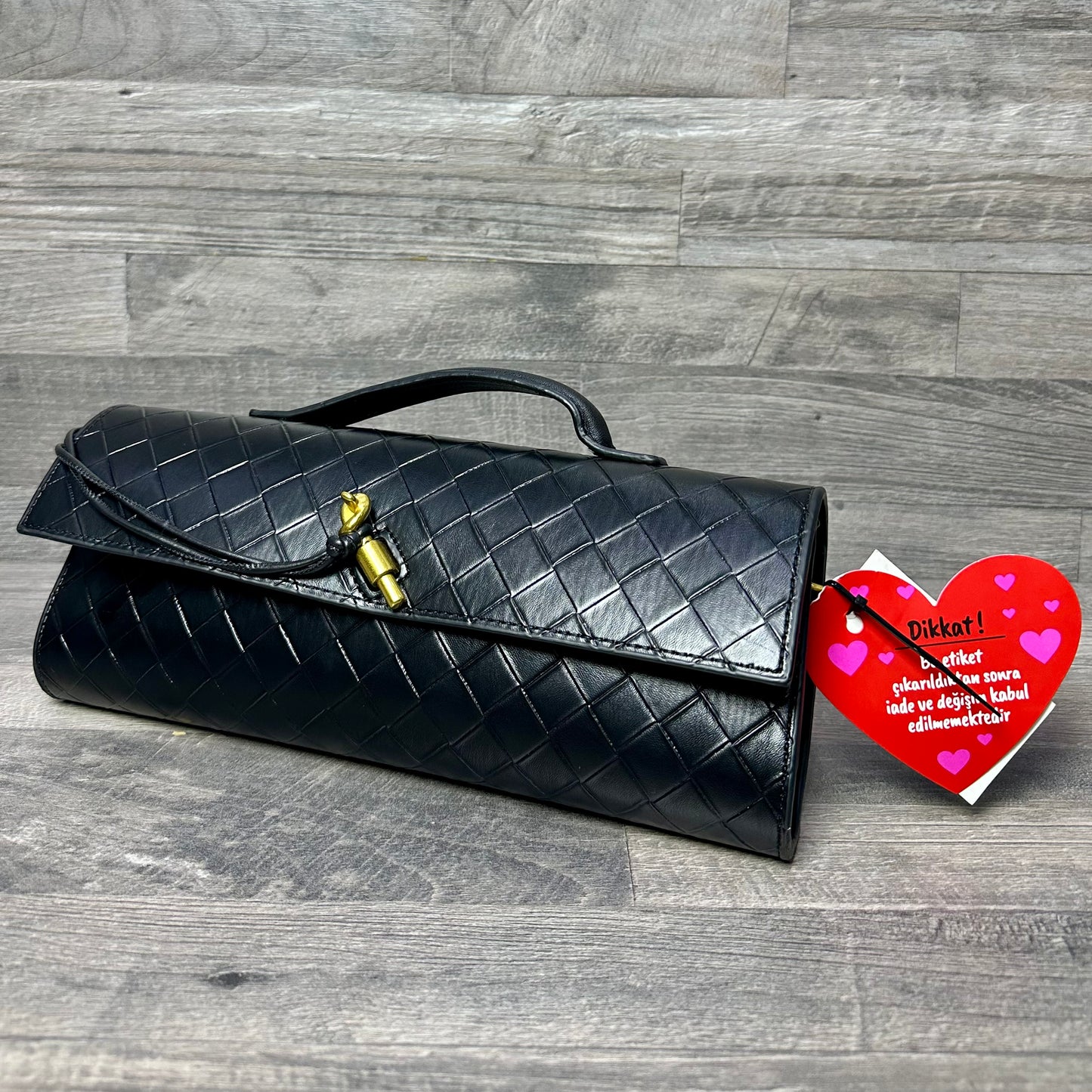 Bottega Veneta Andiamo Clutch Black