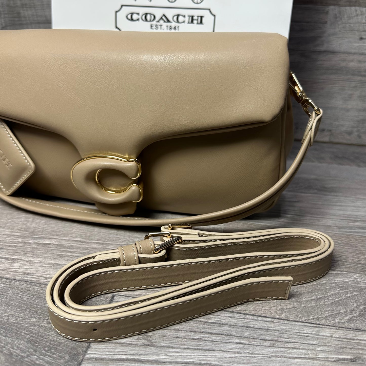 Coach Classic Beige bags N3