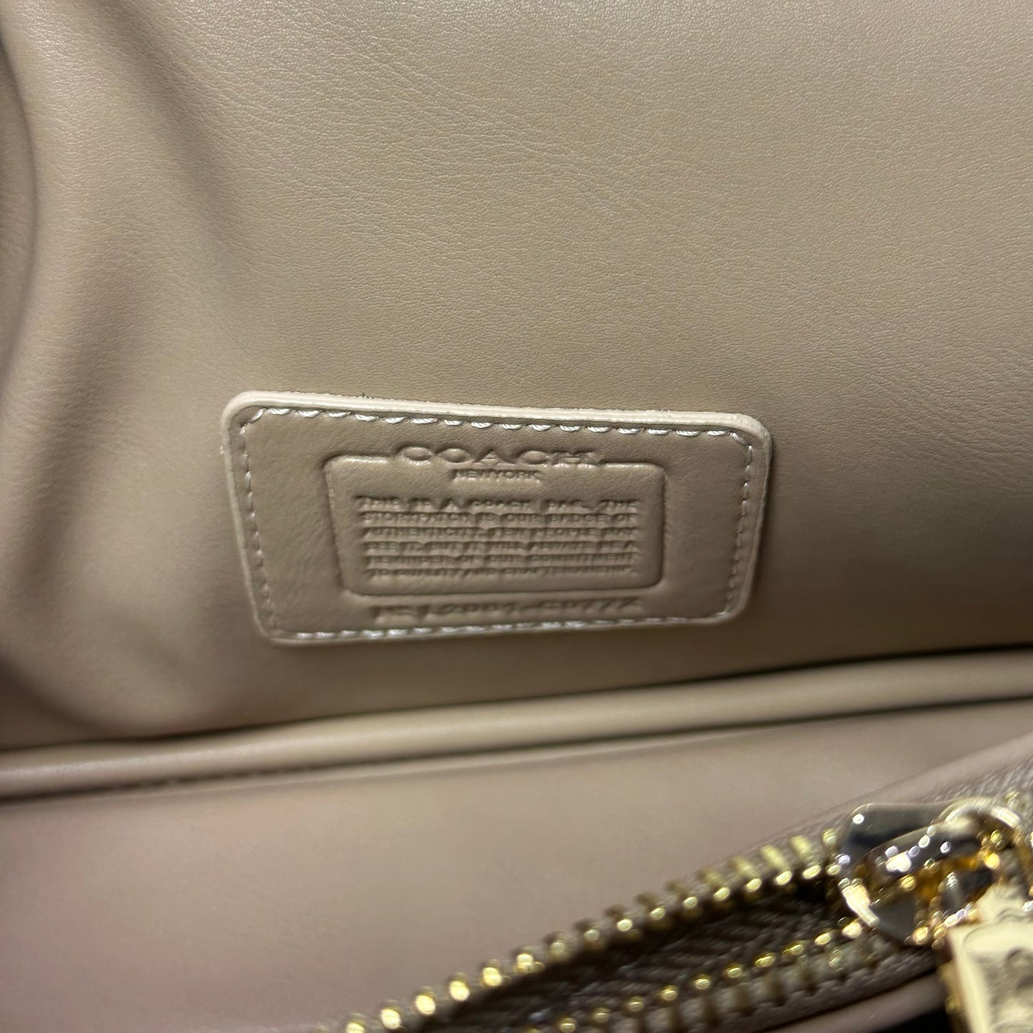 Coach Classic Beige bags N3