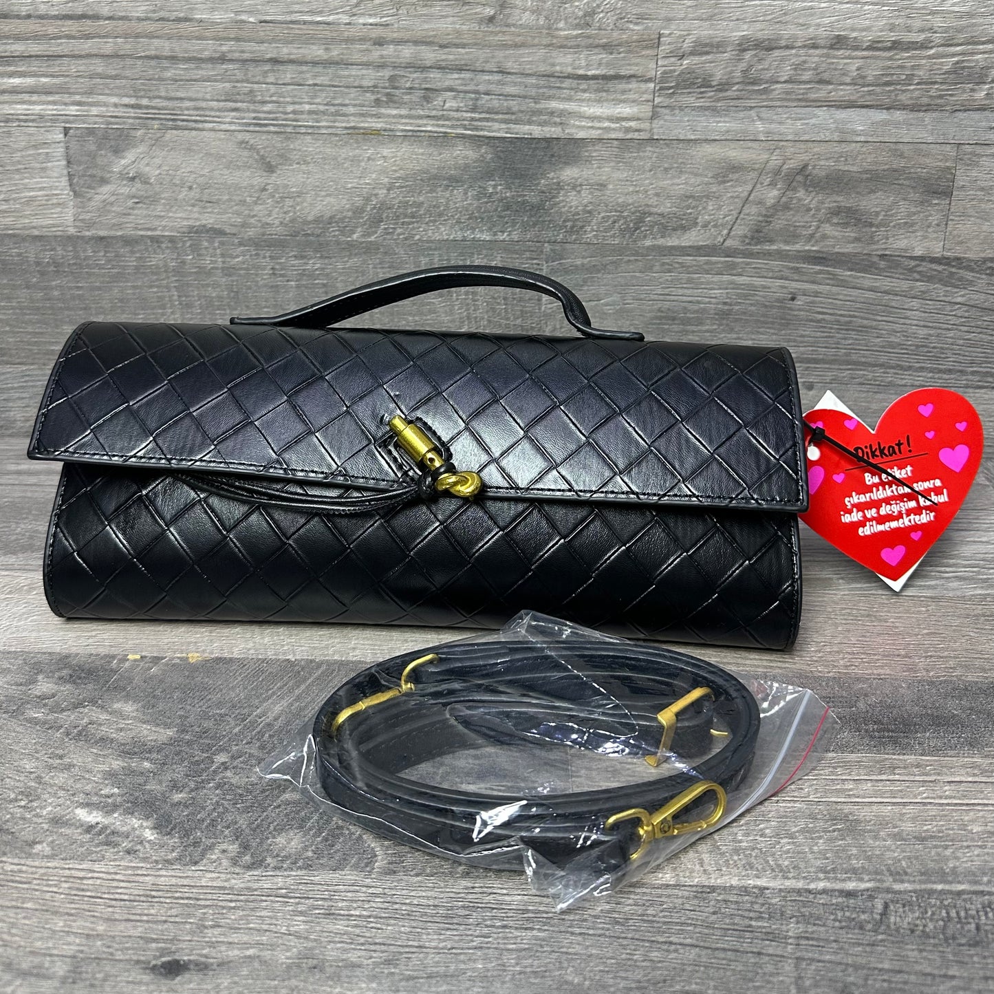 Bottega Veneta Andiamo Clutch Black