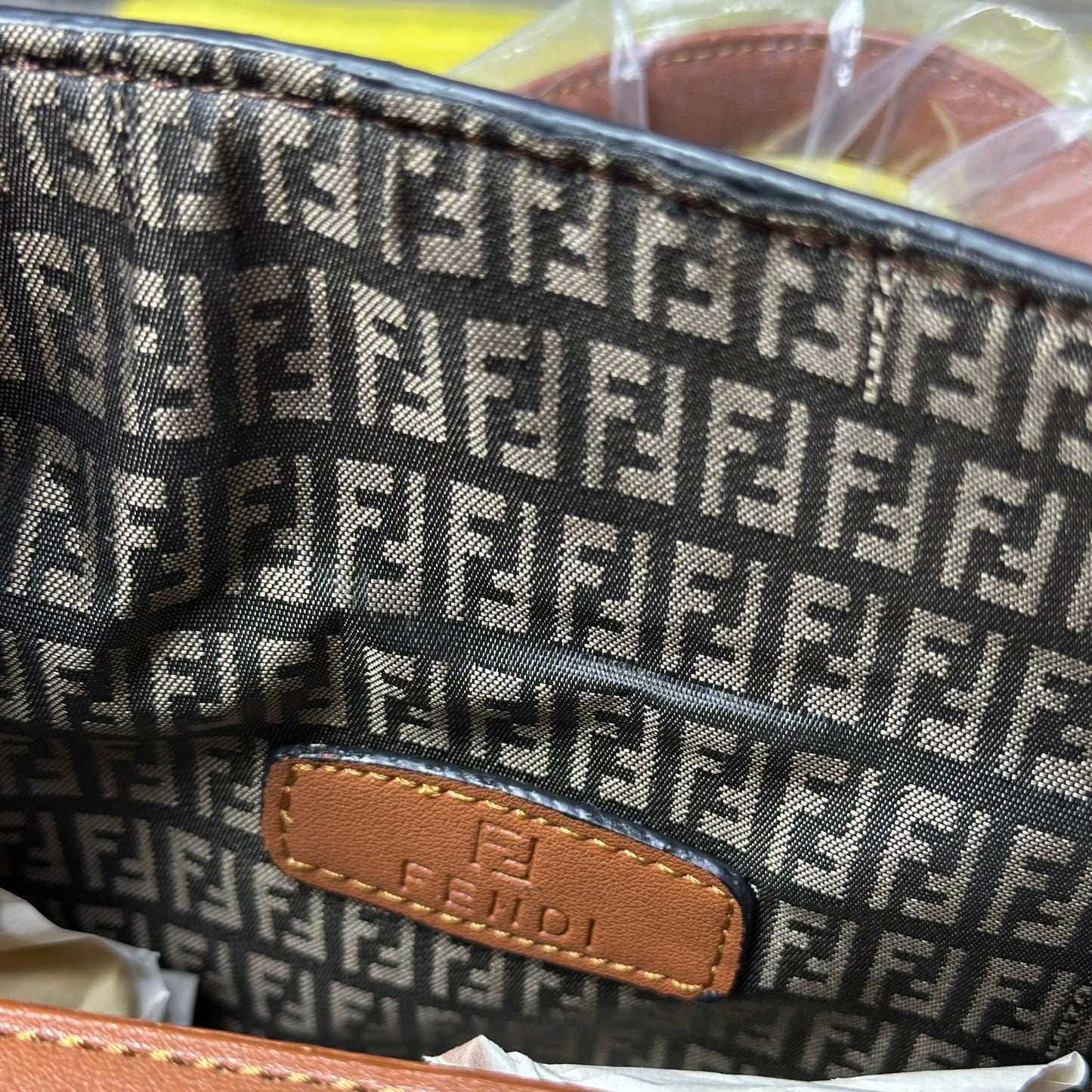 Fendi Hologram Brown Classic 2025