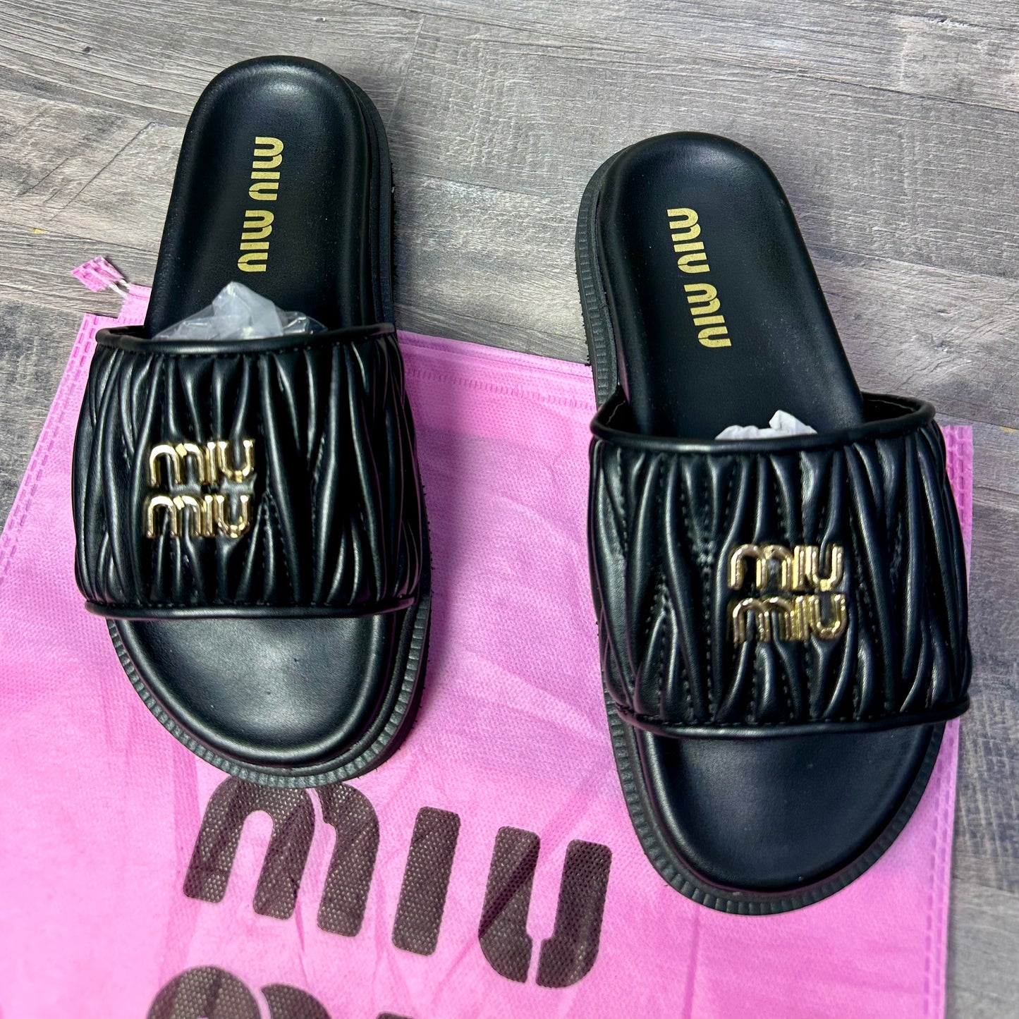 Miu Miu Slide Classic 2025