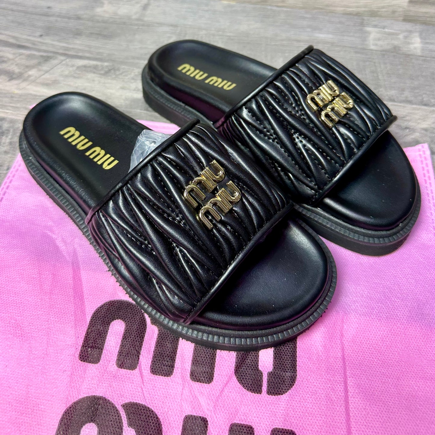 Miu Miu Slide Classic 2025
